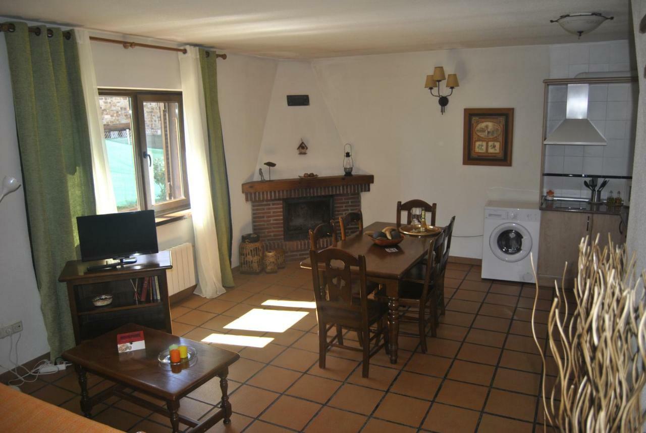 Ferienwohnung Huertas La Serna del Monte Exterior foto